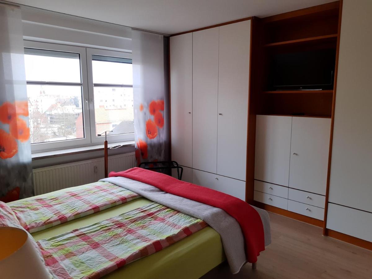 Ferienwohnung Ambiente เบรเมอร์ฮาเฟิน ภายนอก รูปภาพ