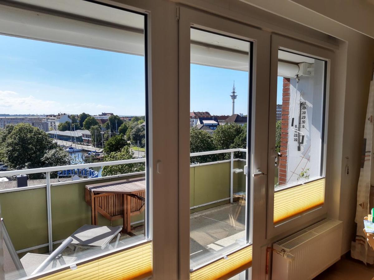 Ferienwohnung Ambiente เบรเมอร์ฮาเฟิน ภายนอก รูปภาพ