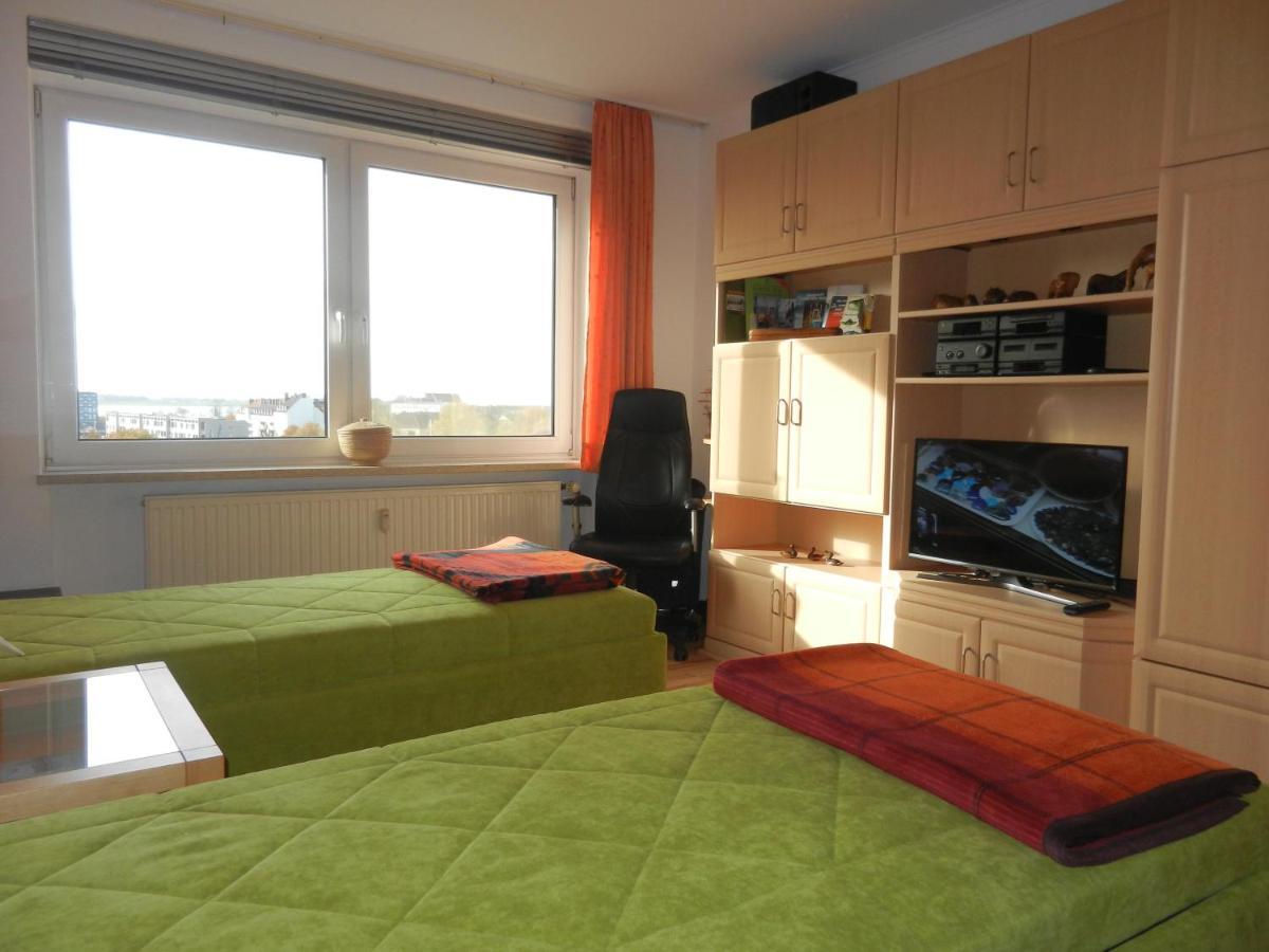 Ferienwohnung Ambiente เบรเมอร์ฮาเฟิน ภายนอก รูปภาพ